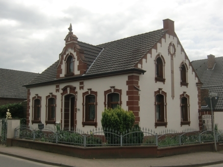 Kerken-Stenden : Dorfstraße, Wohnhaus